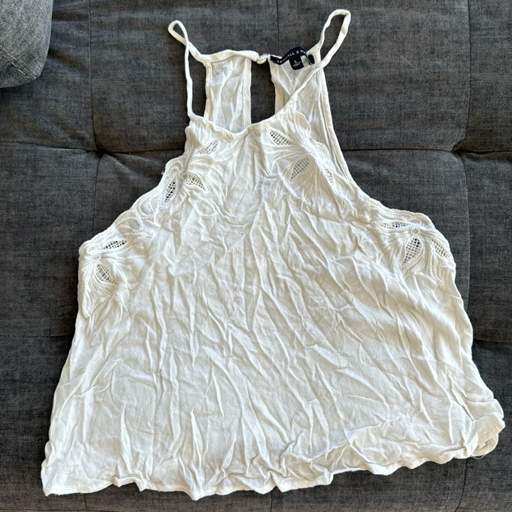 Kendall & Kylie white flowy top size L